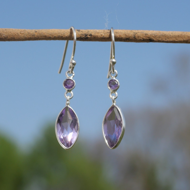 Boucles d'oreilles fines navettes en argent et Améthyste