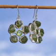 Grandes boucles fleurs en argent et pierres en Péridot (vert)
