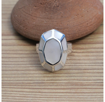 NEW ! Bague ovale en argent et 9 morceaux de Nacre blanche (blanc)