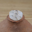 Bague ovale en argent et 5 morceaux de Nacre (blanc) T53/56/61