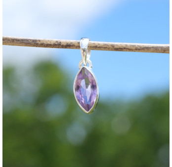 Petit pendentif navette en pierre Améthyste et argent (violet)