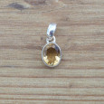 Petit pendentif ovale en pierre Citrine et argent (jaune)