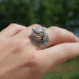 Bague poison en argent ciselé et pierre Quartz rose ovale (rose) T60