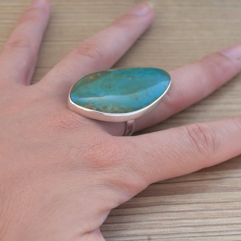 Bague En Acier Avec Pierre Opaline Irisée - Taille 52 - Neuf Sans Emballage