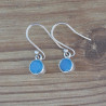 Petites boucles d'oreilles en argent et pierre ronde Calcédoine bleue (bleu)