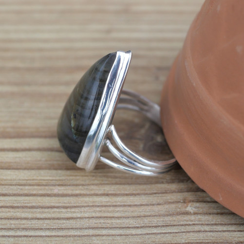 Bague triangulaire argent et pierre Labradorite dorée (orange) T63