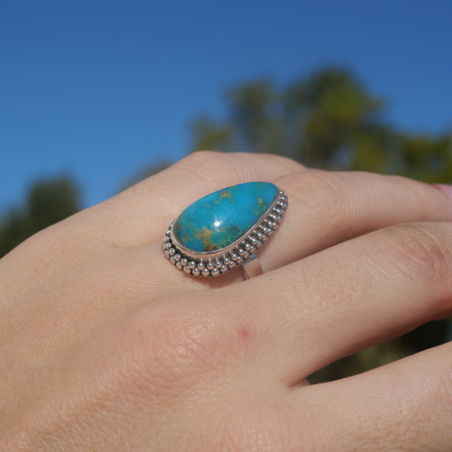 Bague goutte en pierre Turquoise d'Arizona et argent ciselé (bleu) T55