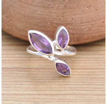 NEW ! Bague 3 pierres feuilles en Améthyste facettées et argent (violet) T55