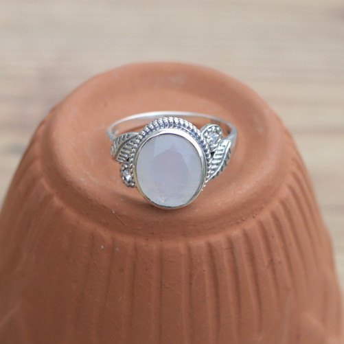 NEW ! Bague pierre ovale en Pierre de lune et argent ciselé feuilles (blanc) T60