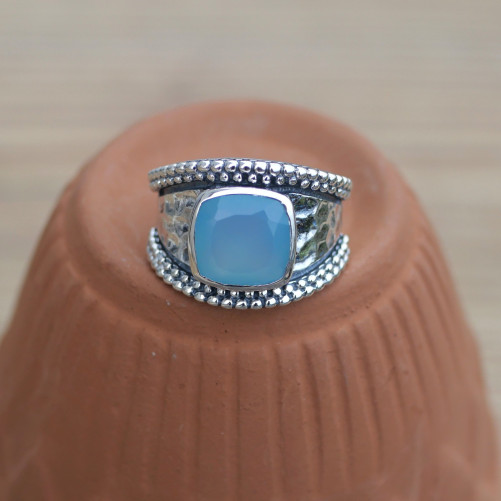 NEW ! Anneau argent martelé et pierre carrée Calcédoine (bleu) T58/60
