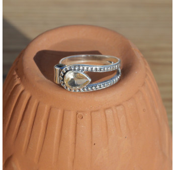 NEW ! Anneau aéré en argent et pierres en Citrine (jaune) T52