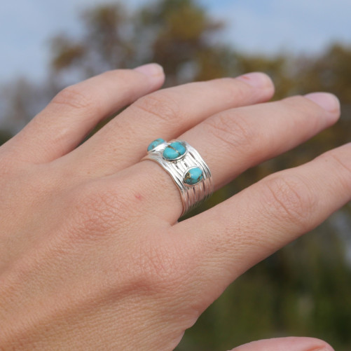 Anneau large multi en argent et 3 pierres ovales en Turquoise mohave (bleu) T53/56/61