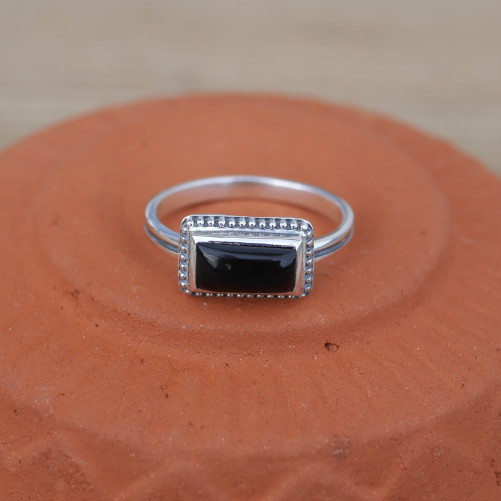 NEW ! Bague fine pierre en Onyx noir rectangulaire et argent (noir) T63