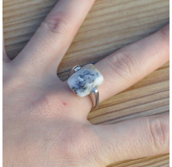 Bague pierre rectangulaire en Agate dendrite sur anneau massif argent (blanc) T56