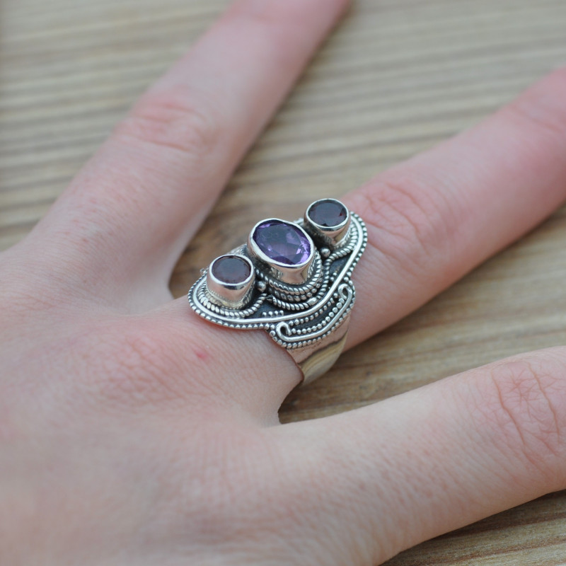 Bague En Argent Massif Avec Trio De Pierres (zirconiums Et Grenat) - Taille 60 - Occasion