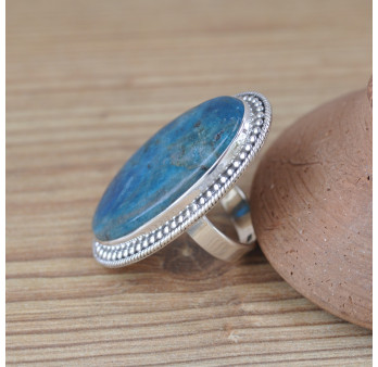 Grosse bague ovale argent ciselé et pierre Apatite (bleu) T53