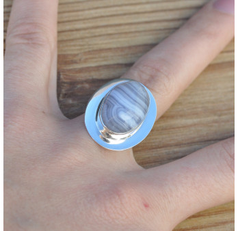 Bague ovale en pierre naturelle Agate rubanée et argent plat T52