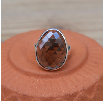 Bague argent lisse et pierre poire facettée en Quartz fumé T59