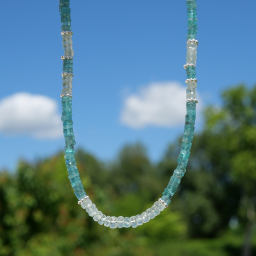 Collier tranches pierres Apatite et Aigue marine perles argent