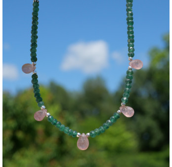 Collier pierres facettées en Quartz strawberry vert et gouttes Quartz strawberry rose