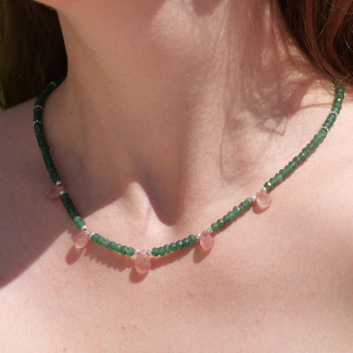 Collier pierres facettées en Quartz strawberry vert et gouttes Quartz strawberry rose