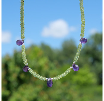 Collier pierres facettées en Péridot et gouttes Améthyste