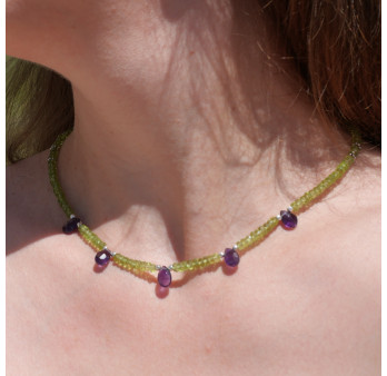 Collier pierres facettées en Péridot et gouttes Améthyste