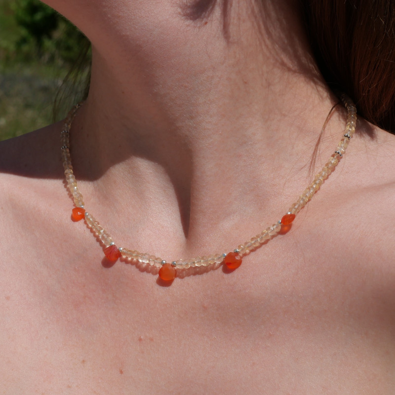 Collier pierres facettées en Citrine et gouttes Cornaline