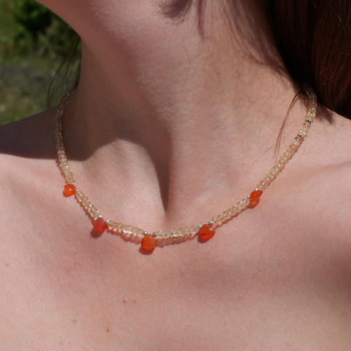 Collier pierres facettées en Citrine et gouttes Cornaline