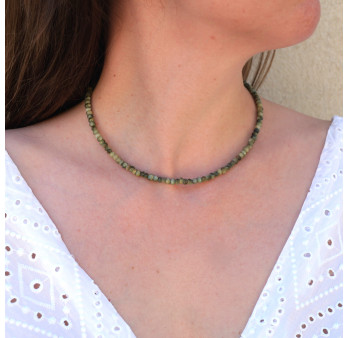 Collier pierres naturelles facettées en Oeil de chat