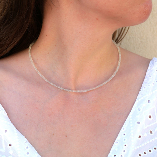 Collier fin pierres naturelles facettées en Prasiolite