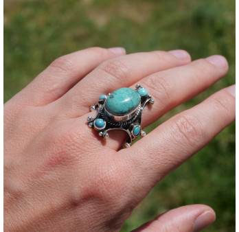Bague Nepali argent oxydé et Turquoise du Tibet T60