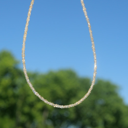 Collier fin pierres naturelles facettées en Citrine