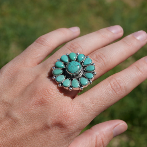 Grosse bague fleur en argent et 13 pierres en Turquoise T57 réglable