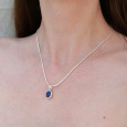 Pendentif ovale argent lisse et pierre Lapis lazuli Pendentif ovale argent lisse et pierre Lapis lazuli