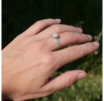 Bague fine argent ajouré et Pierre de lune haute T56