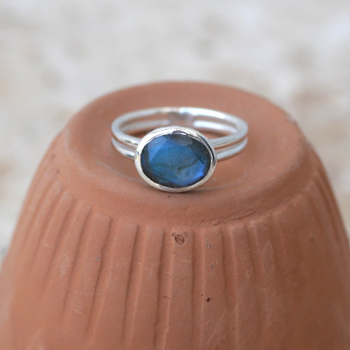 Bague fine argent ajouré et pierre Labradorite haute T58