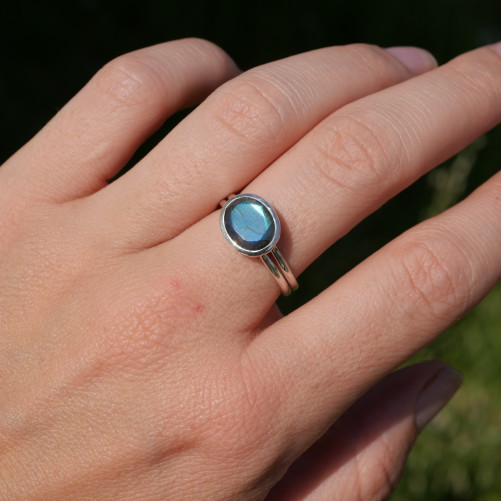 Bague fine argent ajouré et pierre Labradorite haute T58