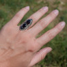 Longue bague 2 pierres Grenat gouttes et argent ciselé T52