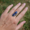 Longue bague 2 pierres Lapis lazuli gouttes et argent ciselé T59