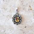 Pendentif fleur 11 pierres facettées en Citrine