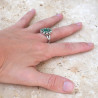 Bague fleur 11 pierres facettées en Agate verte T57