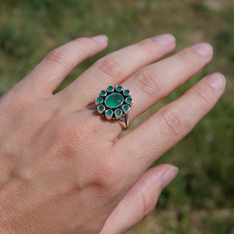 Bague fleur 11 pierres facettées en Agate verte T57 Bague fleur 11 pierres facettées en Agate verte T57