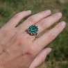 Bague fleur 11 pierres facettées en Agate verte T57