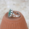 Bague fleur 11 pierres facettées en Agate verte T57