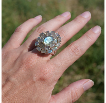 Grosse bague haute en argent et 21 pierres en Labradorite T61