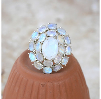 Grosse bague haute en argent et 21 pierres en Pierre de lune T53