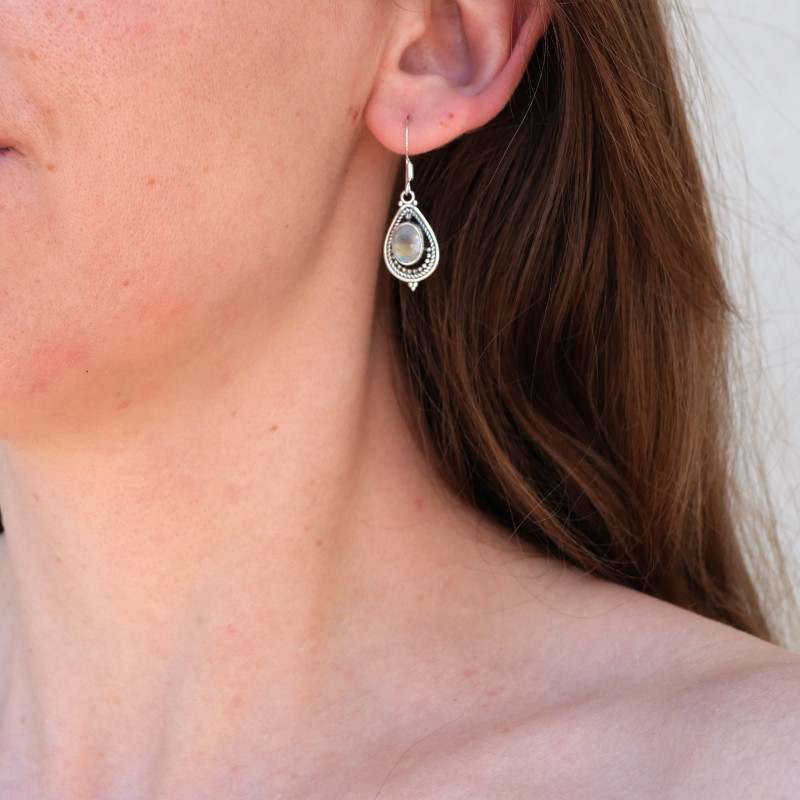 Boucles d'oreilles goutte Pierre de lune et argent ajouré