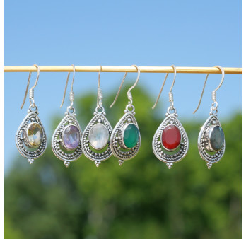 Boucles d'oreilles goutte Pierre de lune et argent ajouré