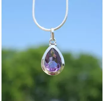 Pendentif goutte en argent lisse et pierre facettée en Améthyste